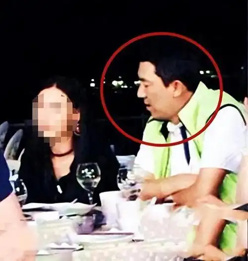 "冻龄女神"李小冉:曾遭恶魔情人害男友被砍,后被陷害惨遭网暴|孙东海