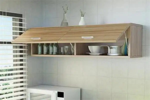 可以直接在吊柜上安装一个升降拉篮,降低吊柜上方物品的高度,这样取