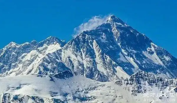 世界十大山峰高度排名八千米以上乔戈里峰攀登难度最大