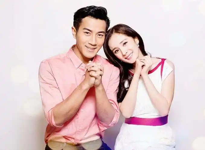 对于冯绍峰能够娶到丽颖,这绝对是他的福分,对于丽颖这样的女孩真的是