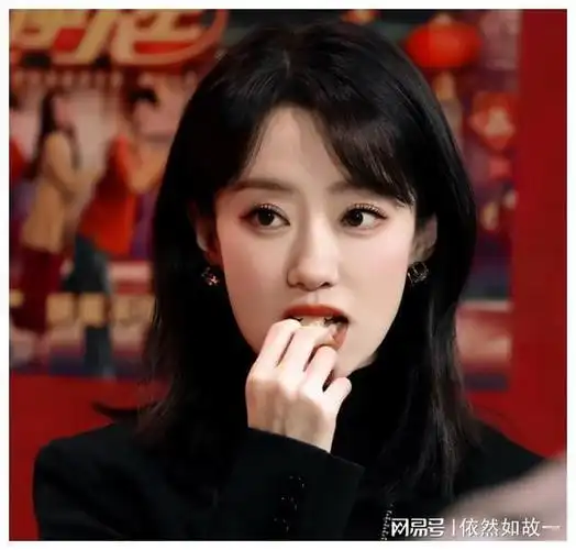 早就说了张小斐是"假火",一个人扛不动票房了|贾玲|冯巩|小品|袁姗姗