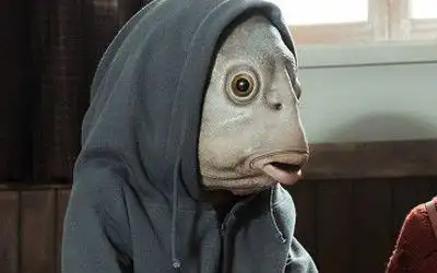 假如你身边有位变异鱼人你会怎么样