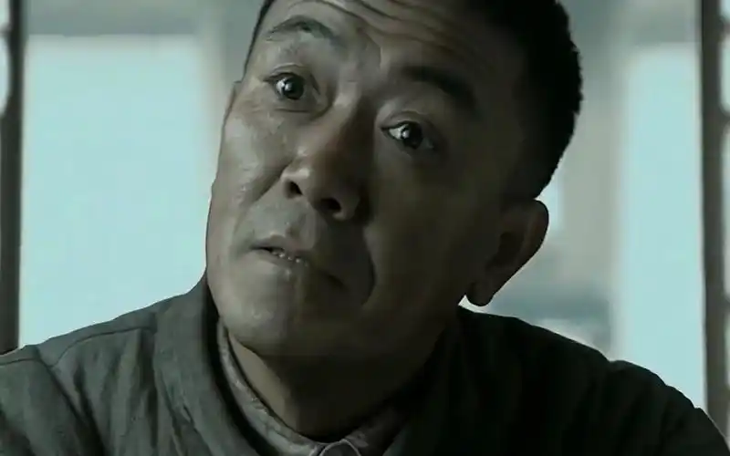 《亮剑》铁三角聚会名场面,喝酒聊天欢乐多#亮剑 #精彩片段 #怀旧经典