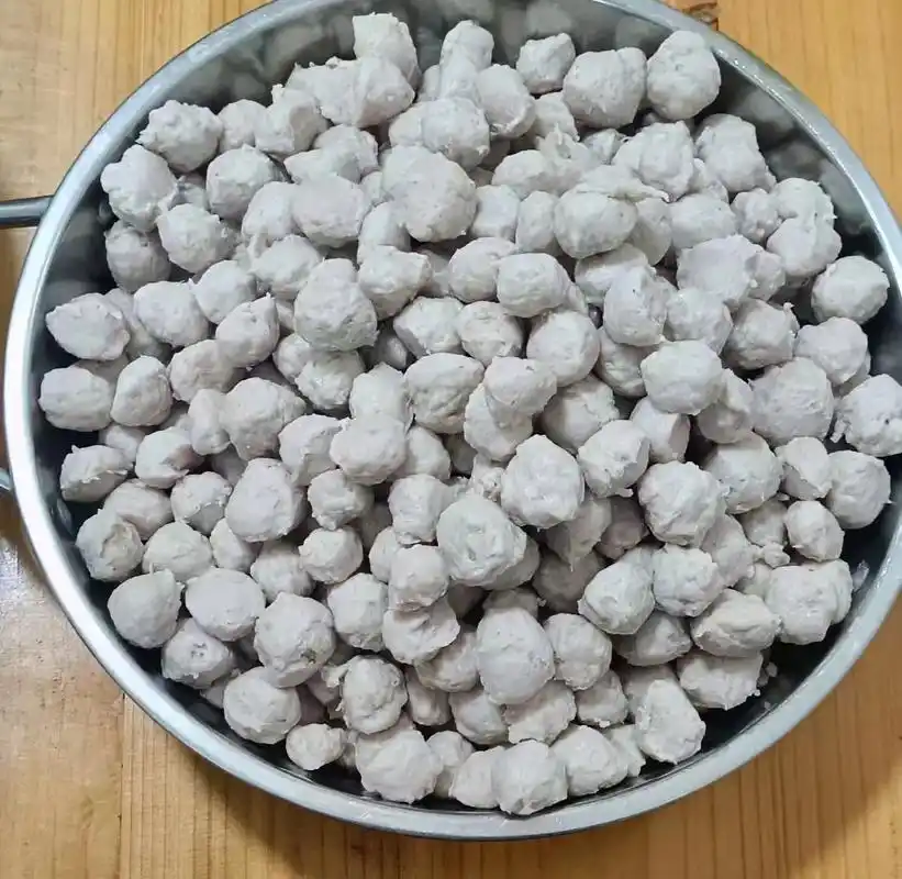 纯手工家庭自制: 原味肉丸,香菇贡丸,拳头母,香菇肉酱,米粿 - 抖音