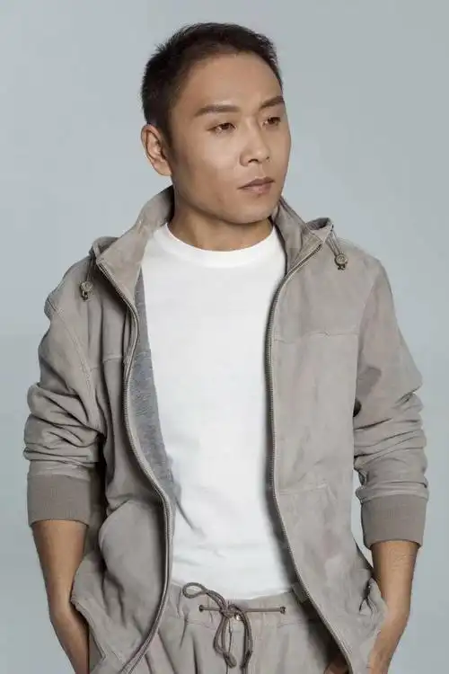 祁隆(中国内地男歌手))_石塘网