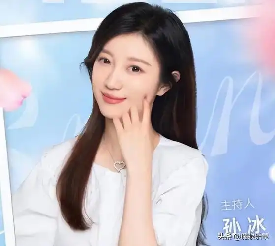 新年首日12位上海主持人争做拼命三郎