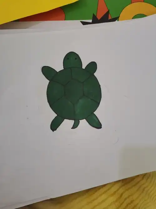 同心幼儿园小班美术圆形创意画～～《小动物》