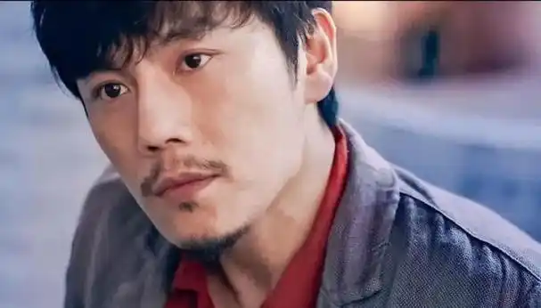 56岁伊能静"表白小作文"刷屏全网,意外揭开秦昊走红的秘密