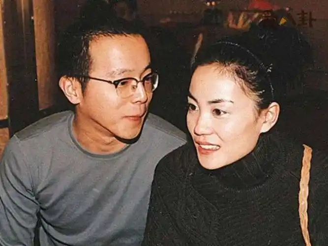 王菲还爱着窦唯吗窦唯为何这么让王菲念念不忘