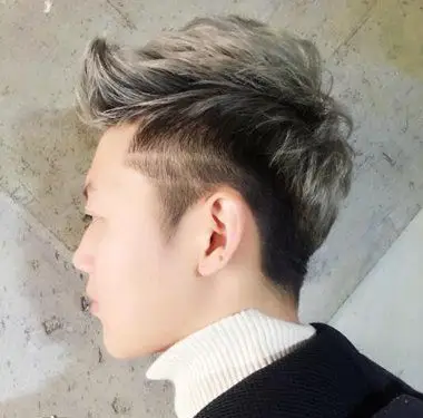 秋季男士耍酷鬓角剃两道杠hin潮 新款男生个性时髦鬓角刻痕发型设计