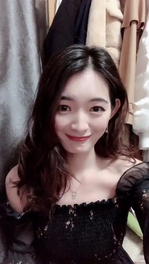 网恋吗 365张假照 不管你喜欢什么样的我都有