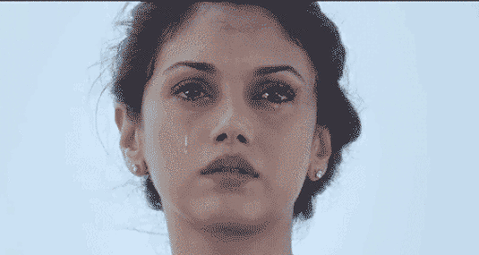 伤感哭泣想哭时小情绪gif动图_动态图_表情包下载_soogif