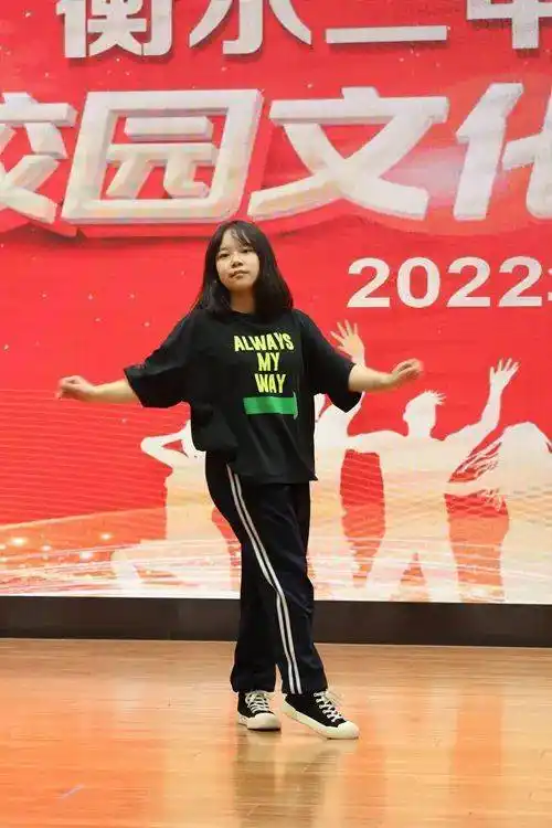 衡水二中举办了第十三届校园文化艺术节_青春_比赛_风采