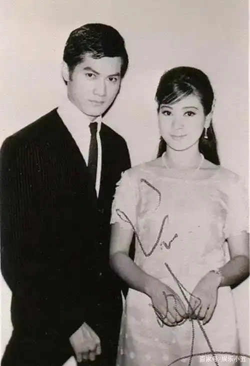 与李小龙称兄道弟,为沈殿霞怒怼郑少秋,邓光荣因何如此传奇?