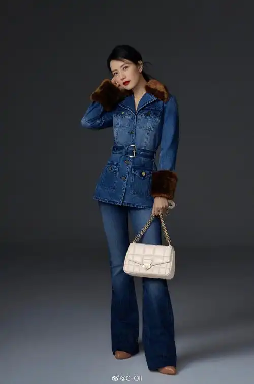 刚刚michaelkors宣布了高圆圆成为品牌全新全球代言人