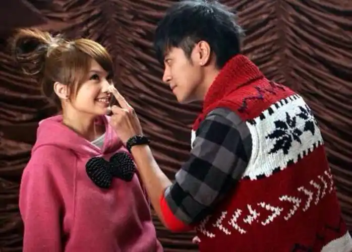 『杨丞琳罗志祥』