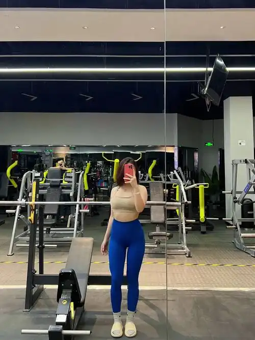 累累累.#撸铁女孩 #健身 #天蝎 #不一定斩男但一定斩女 - 抖音