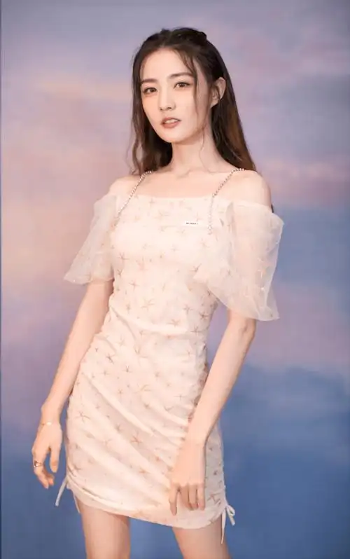 高冷冰艳性感气质女神写真