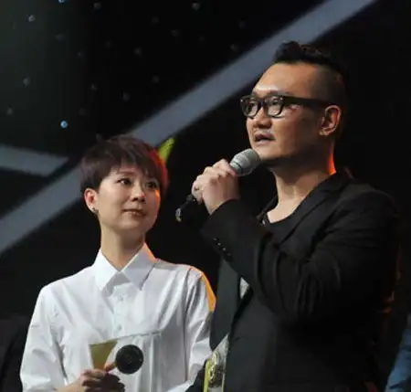 柏寒老师的儿子韩青资料和照片 韩青不是柏寒的亲儿孑