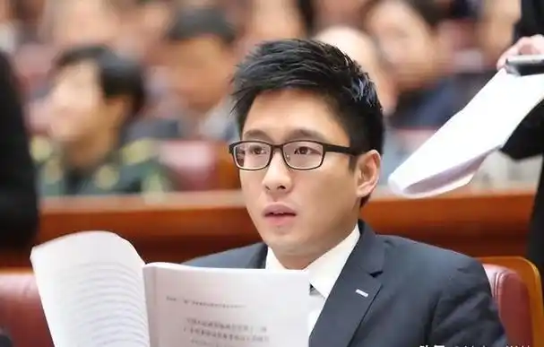 霍启仁:大哥比我强,二哥比我富,但我才是家里最幸福的