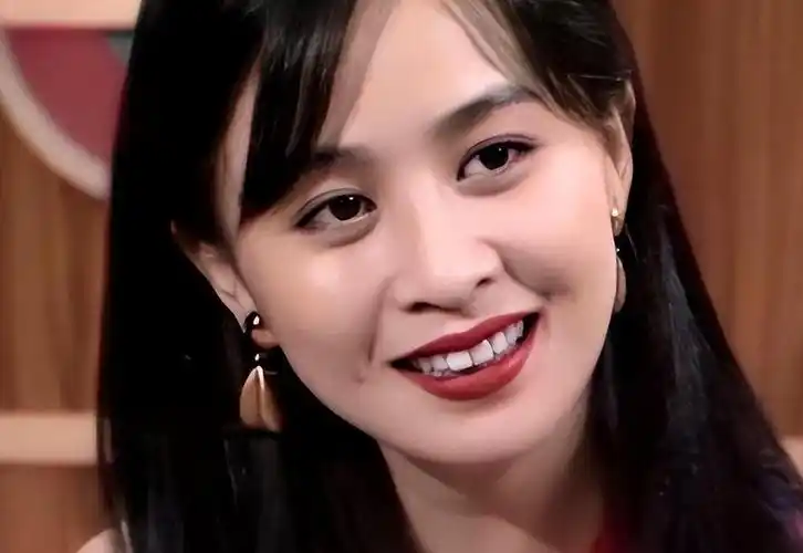 刘嘉玲彻底崩溃!结婚17年无子真相大白,当年遭绑架真相被曝光!