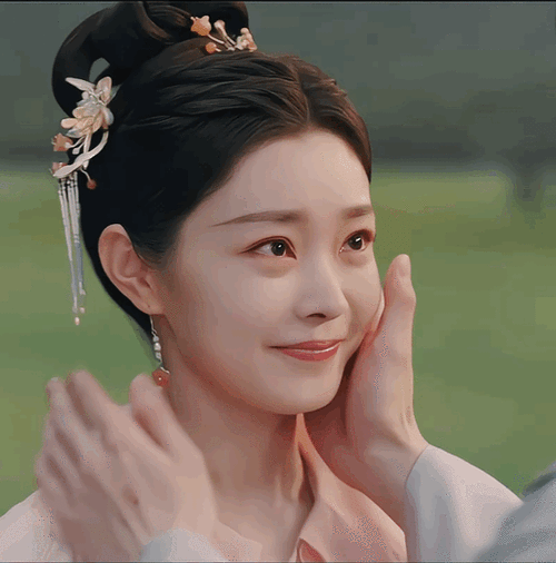 唯饭送签名照##宋轶20岁以后的荧幕变化