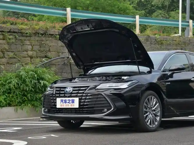一汽丰田 亚洲龙 2022款 双擎 2.5l limited旗舰版