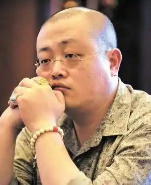 太极赵冀龙上过央视连挨文人五岳散人三拳竟无还手机会