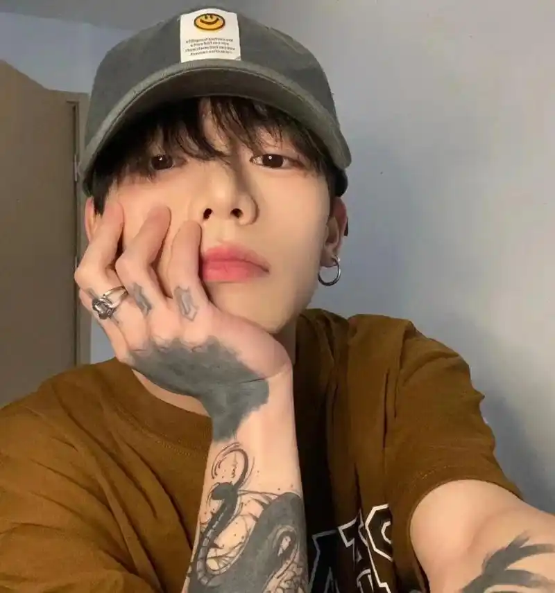 「男生头像」坏情绪年年有 今年特别多