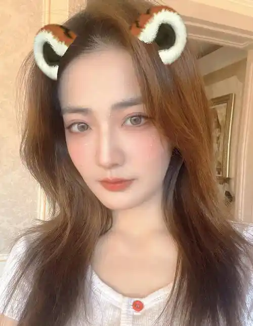 徐璐穿连体裤感觉整个人都装进裤子里,网友:身材很好不要再穿了_黑色