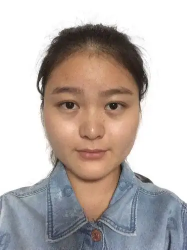 谁能帮我ps一张白底证件照