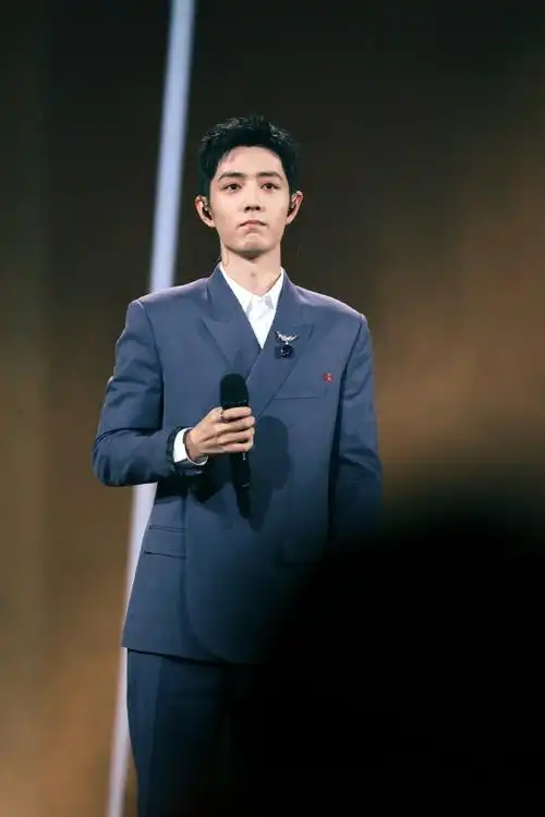 肖战20201220腾讯星光大赏