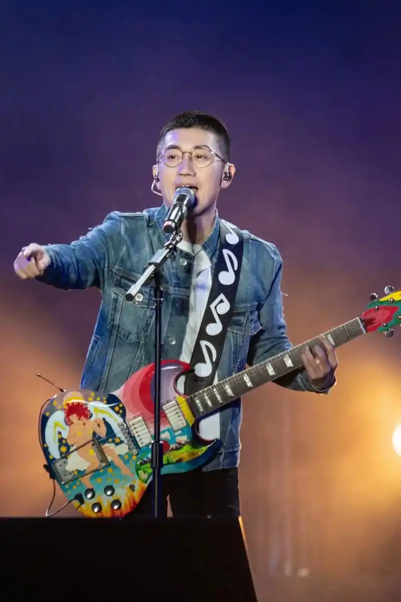 远走高飞.家人们你们要的高清版现场@金@金志文-gt 照片来 - 抖音