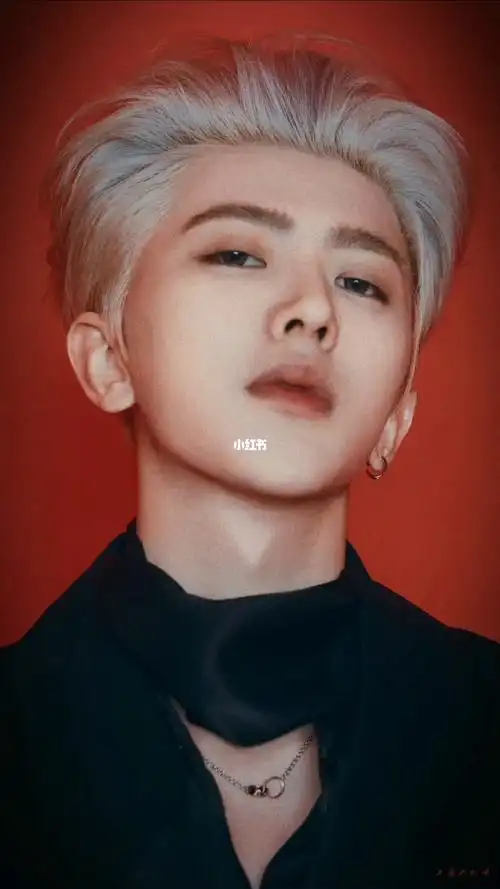 蔡徐坤银发坤鲨我