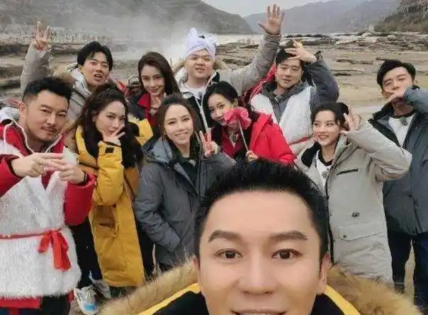 李晨晒跑男合影郑恺新搭档曝光杨颖低调避c位阵容大变样