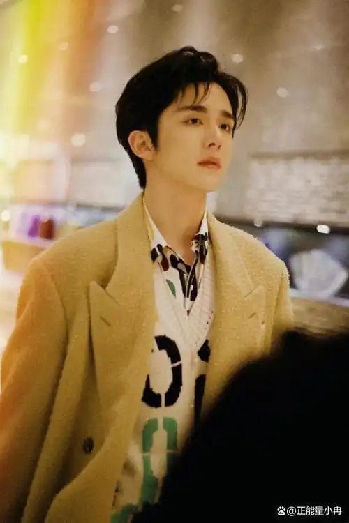 张新成新剧造型被吐槽,你觉得怎么样?