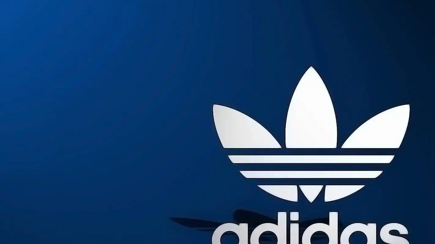 阿迪达斯adidas经典三叶草logo高清图片桌面壁纸下载