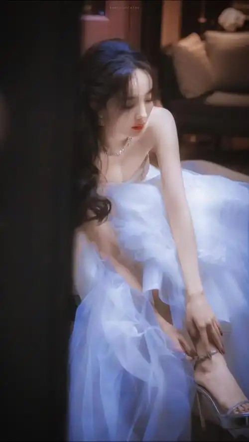 杨幂美图楼,有啥美图都发出来嘻嘻嘻