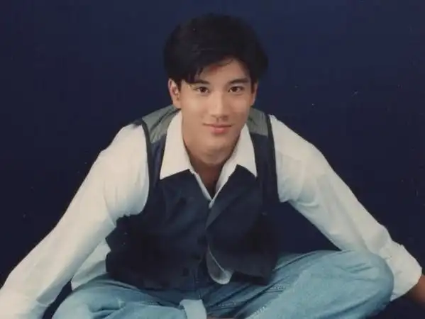 记者吴冠瑾╱台北报导 王力宏12月19日出道满20周年,他18日晚上在网路