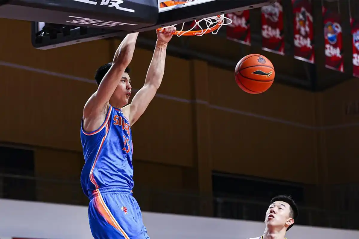 【cba第23轮五佳球】朱松玮空接虐筐 杨林祎三分绝杀带队取胜!