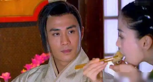 经典影视穿帮:史上最吓人的穿帮镜头,导演没看见吗?太不走心了