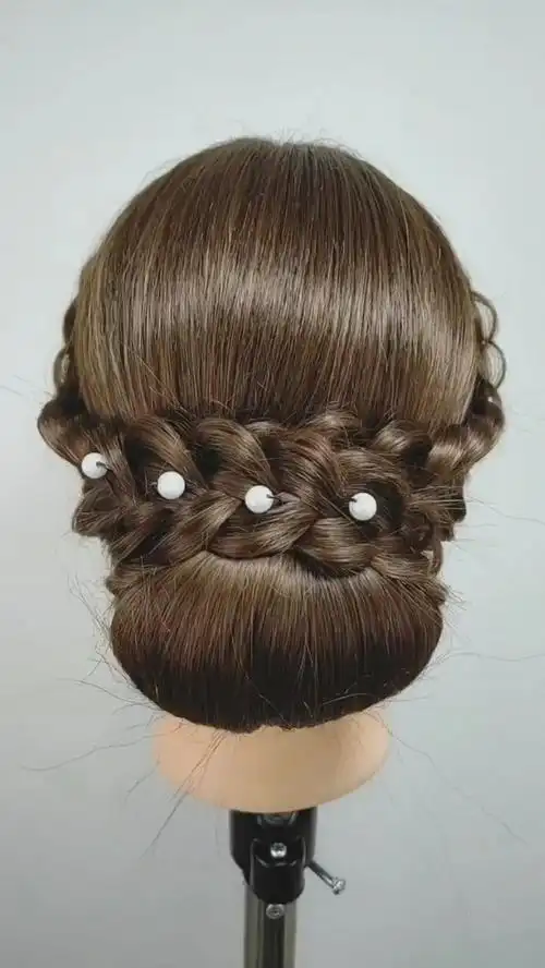 结婚当天漂亮的妈妈发型