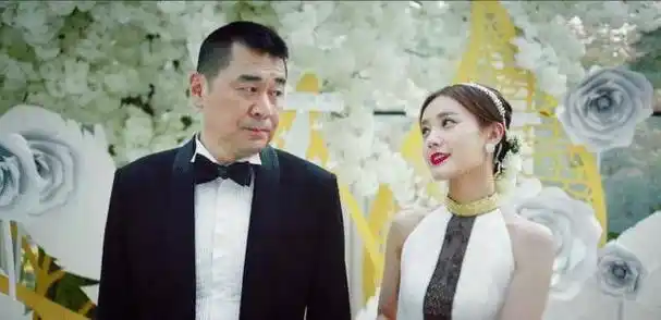 在接下来的日子里,为了开阔演艺道路,陈建斌涉足了几部他自己都感到有