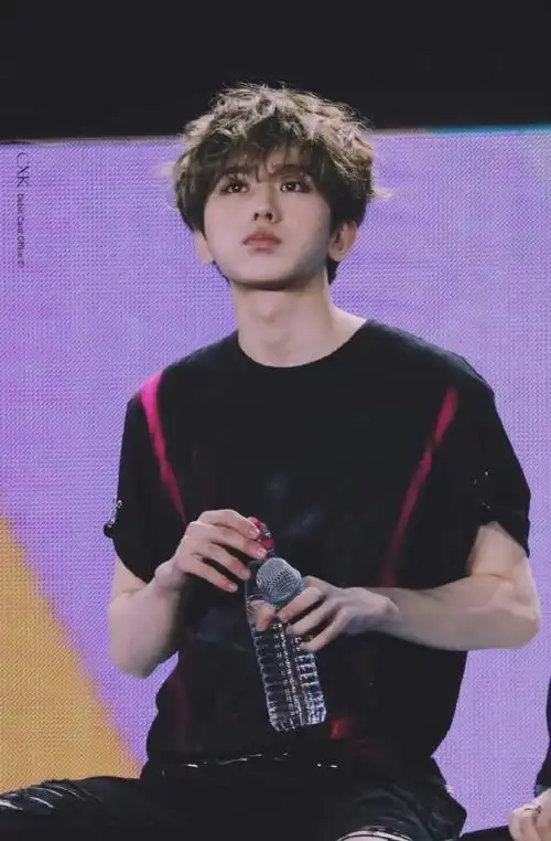 蔡徐坤的嘟嘟嘴就是加倍可爱!