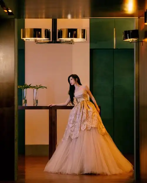 时尚芭莎慈善晚宴##景甜薄纱几何镂空长裙