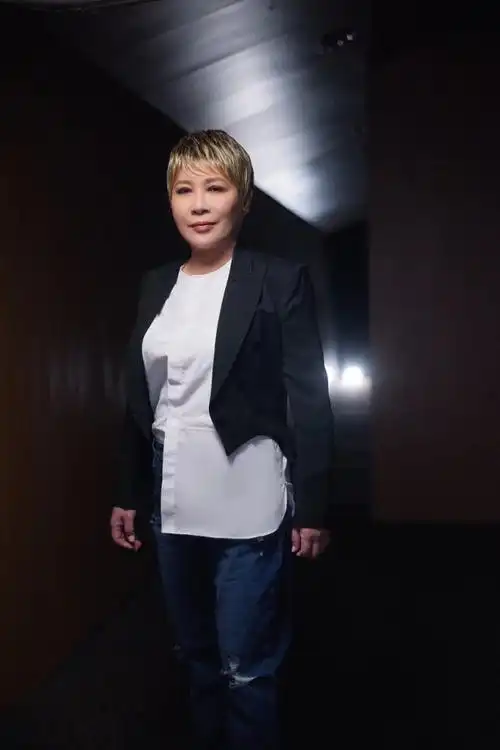 黄小琥人生最后只剩下2忆鼓励大家不要吝啬说爱