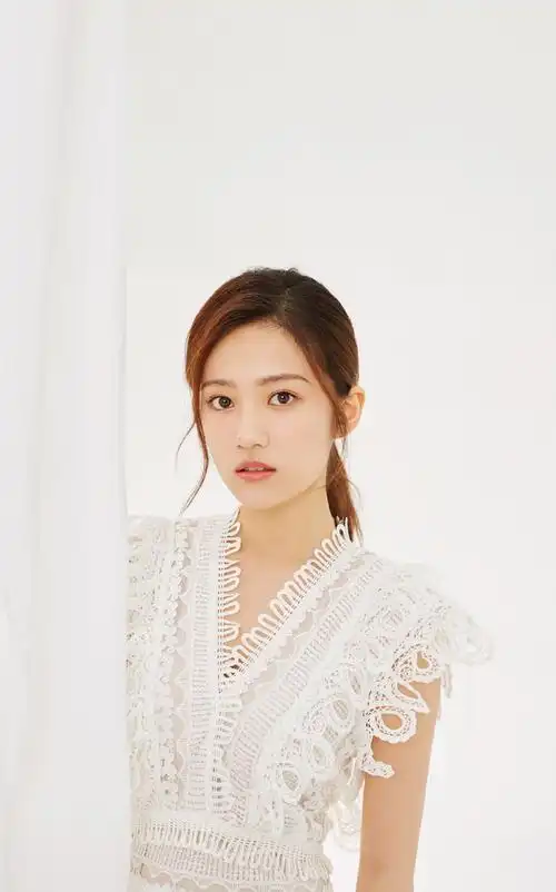 汤梦佳清新脱俗写真图片