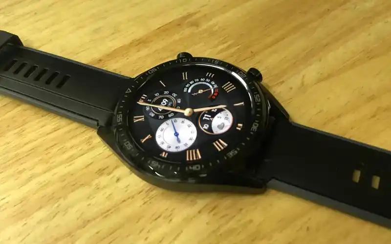 毫无流畅可言-华为手表watch gt上手试玩