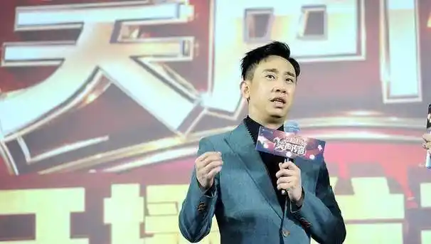 黄渤口才好的离谱,鲁豫问:你今天怎么没有穿裙子?