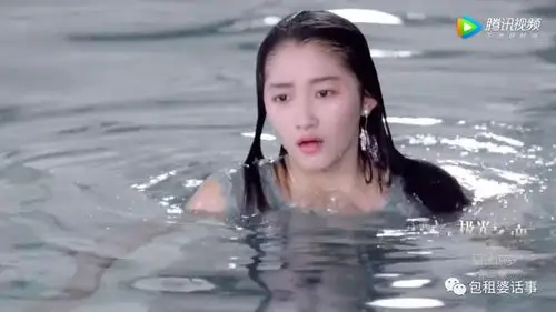 看完关晓彤新剧后,我心甘情愿低下了头颅,向终极玛丽苏势力投降